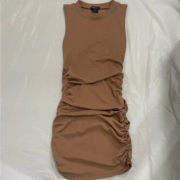 🌟 Elevate Your Style: Woman’s  Form-Fitting Stretch Dress, Size Medium, Tan 🌟 - Picture 6 of 9
